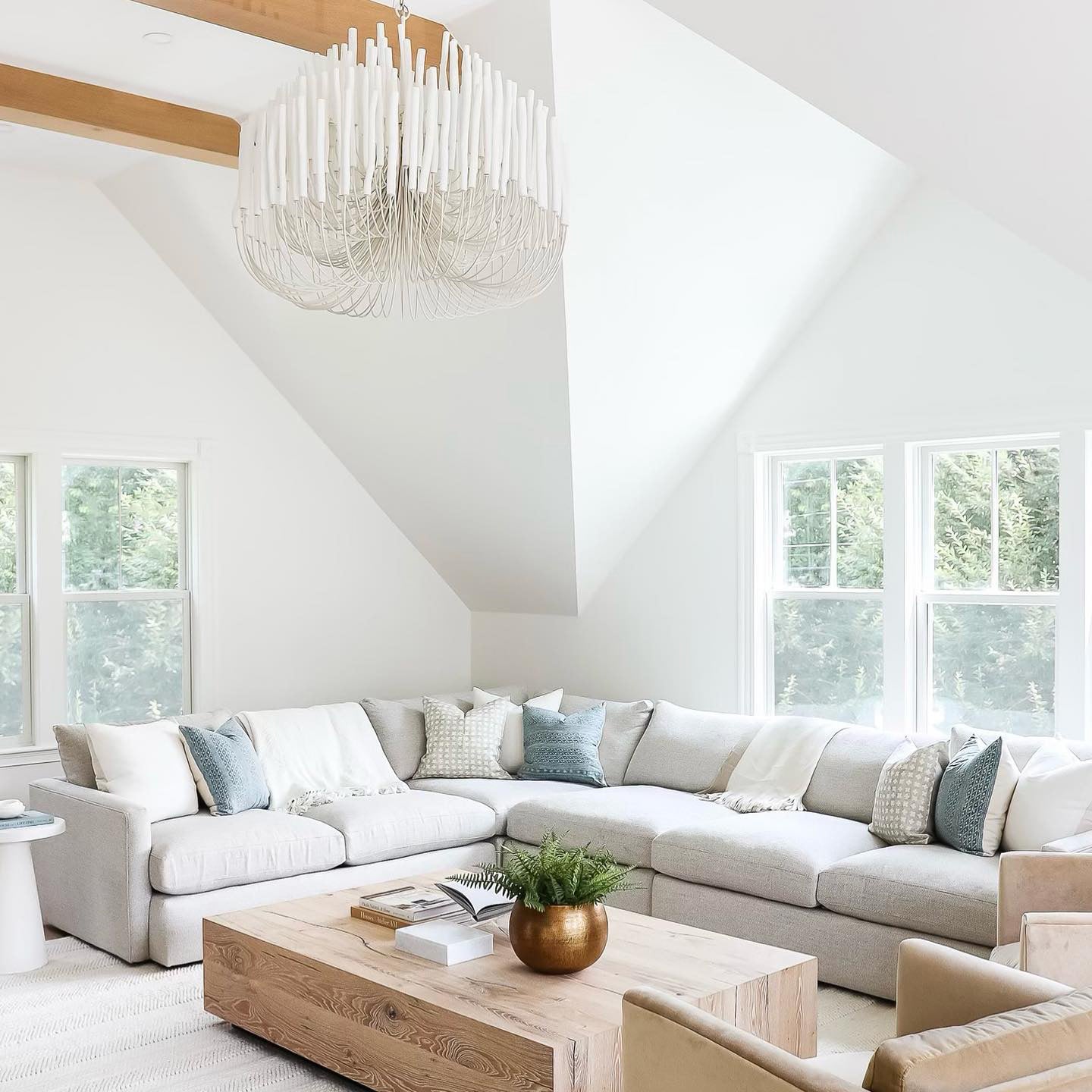 Layered Wood Rod Multi-Light Chandelier